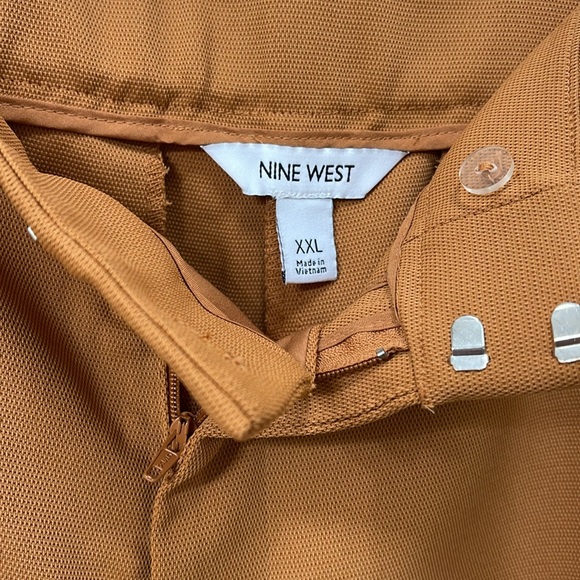 Nine West Shorts - Picture 3 of 5